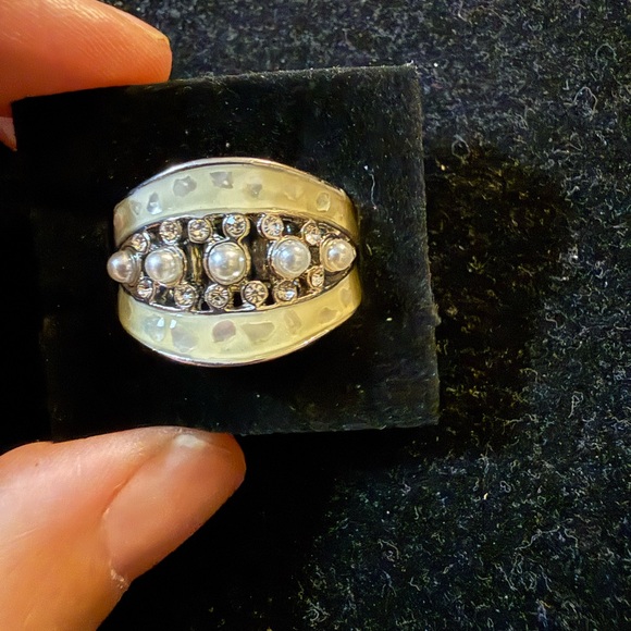 Ring - Picture 1 of 1